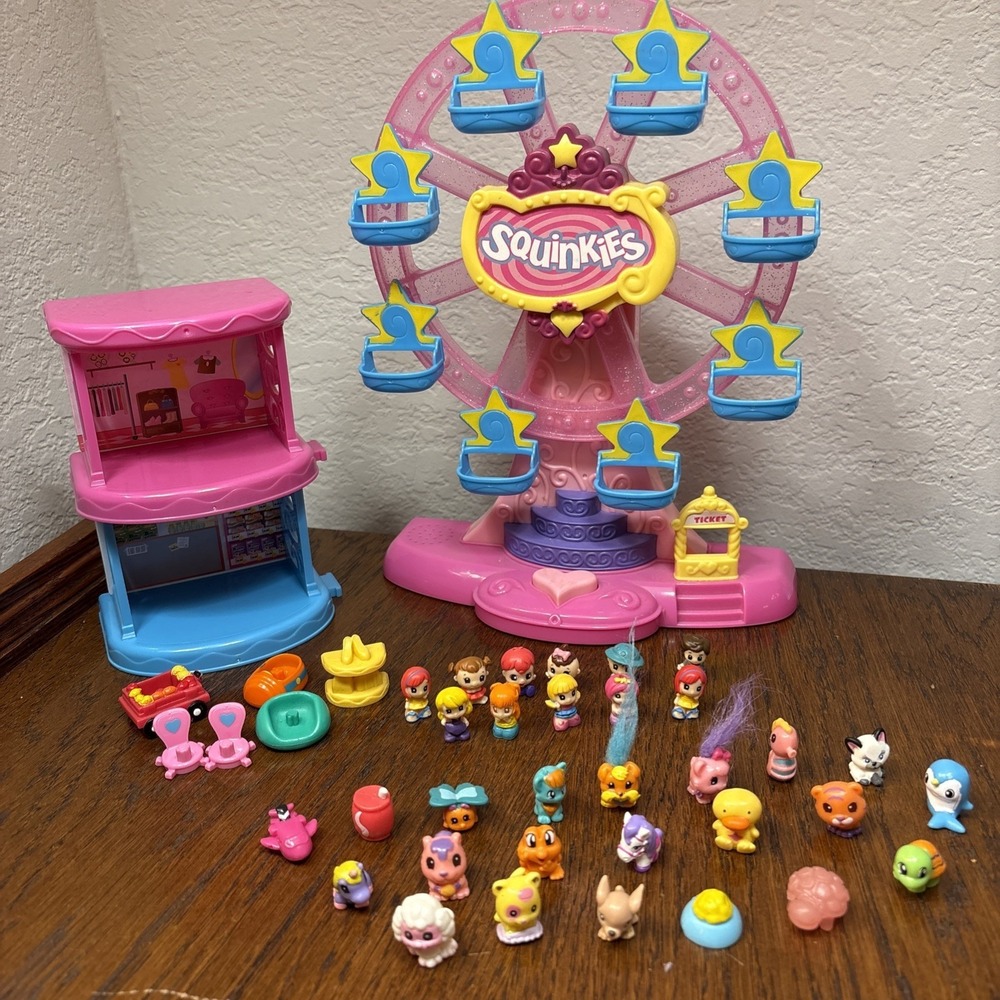 Squinkies Ferris Wheel (sound & lights only) With 31 Figures & 6 Accessories